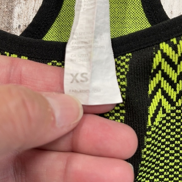 Fabletics Bianca Black and Yellow Seamless Sports Bra Size XS - Picture 5 of 7